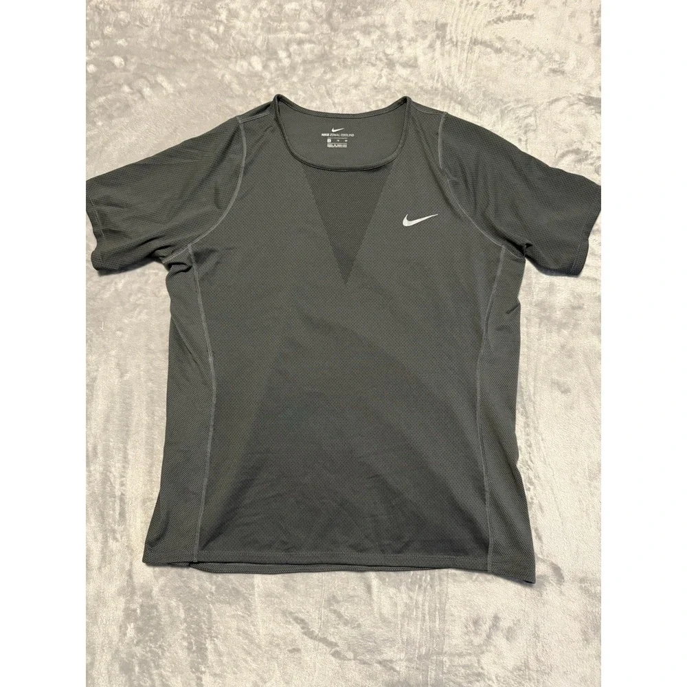 Nike T-Shirt Women's XL Gray Zonal Cooling Relay Short Sleeve Activewear Running